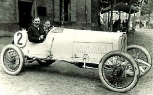 Grand Prix race car, 110hp, 4.5 litraa 16 venttiili. Vuosi on 1914